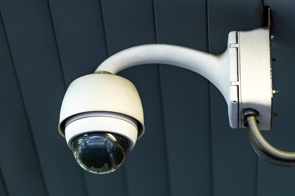 Wireless vs Wired Security Cameras